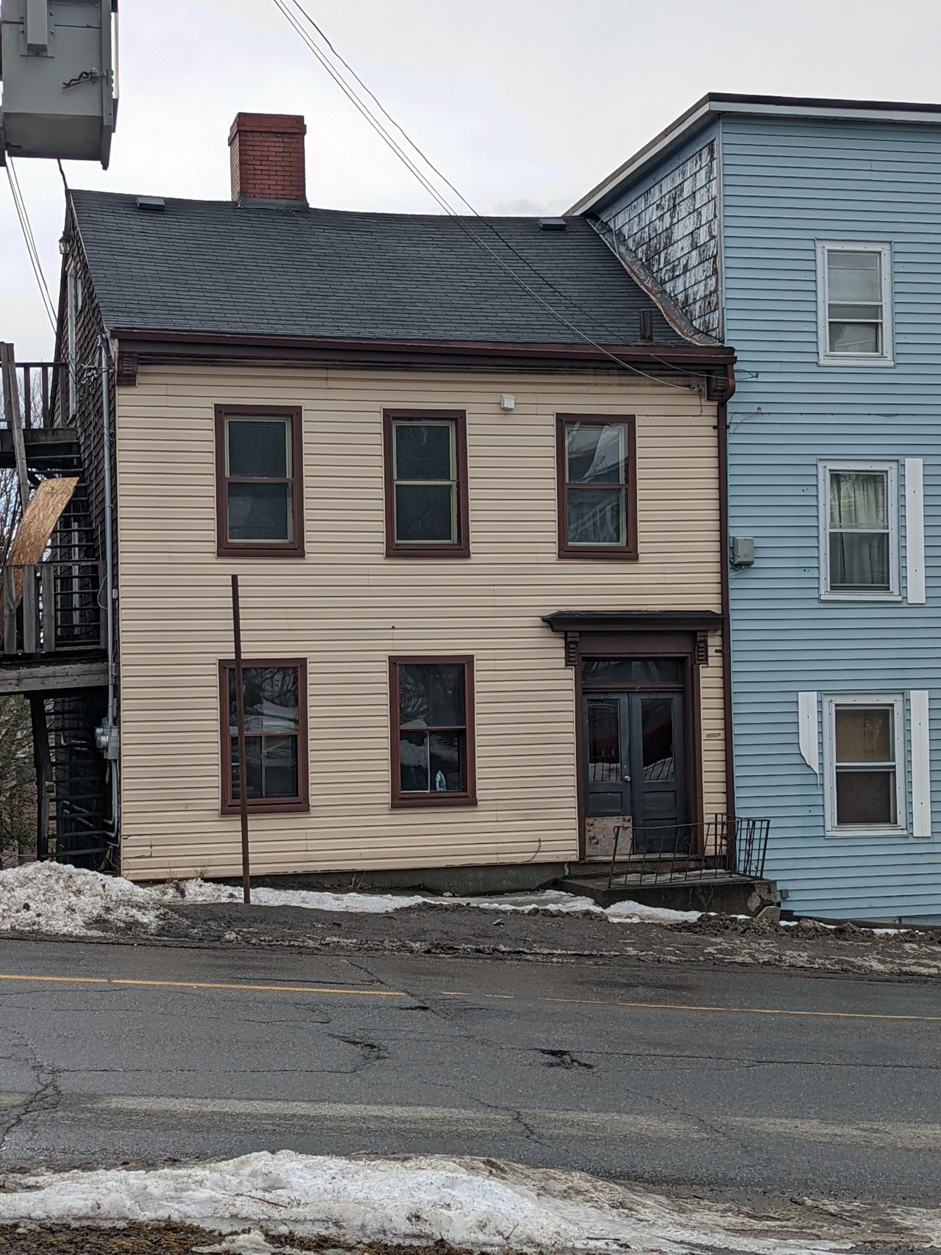 Property main image